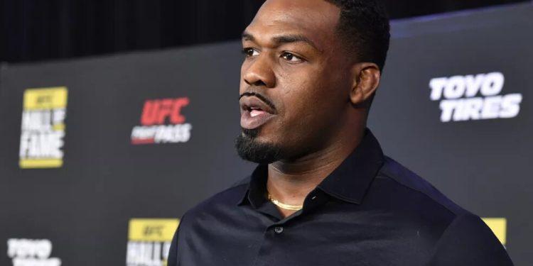 Dana White aguarda volta de Jon Jones: “Ele é o melhor de todos os tempos”