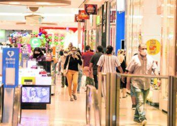 Comércio espera vender R$ 2,49 bi em produtos para o Dia dos Namorados