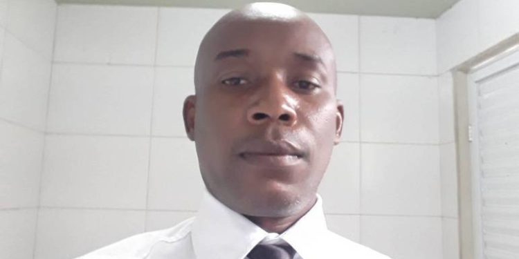 Segurança que morreu em tiroteio em shopping de luxo no Rio foi trabalhar para ganhar R$ 180