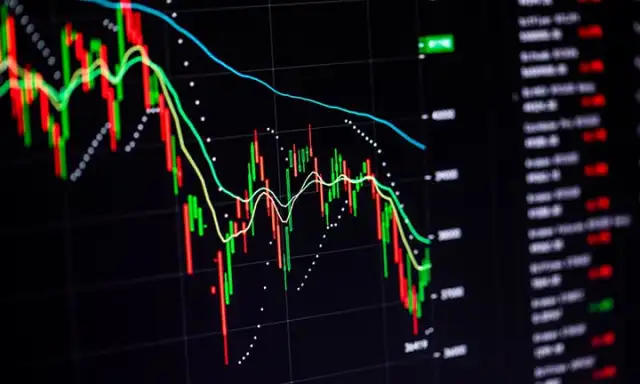 Bolsa de valores sobe 2,12% e recupera os 100 mil pontos