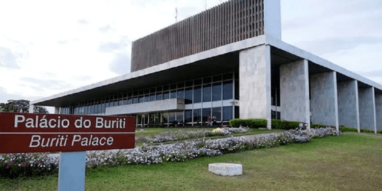 Programa capacita mais de 900 voluntários para ajudar vítimas de violência