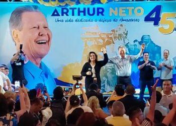 Arthur Virgílio anuncia Maria do Carmo Seffair como suplente no Senado