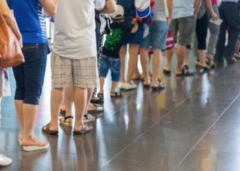 É lei: espera em filas de banco deve ser de 15 a 25 minutos no máximo