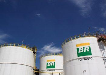 Projeto aumenta pena para condenados por roubar combustíveis