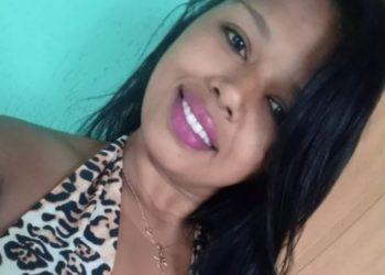 Homem mata mulher a tiros no Dia dos Namorados e é entregue pela mãe à polícia no Rio de Janeiro