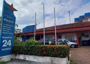 Com ciúmes, homem tenta matar namorada a facadas e acaba preso no Amazonas