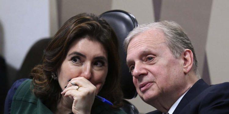 Anúncio de Tasso como vice de Simone Tebet trava com impasse entre PSDB e MDB no RS