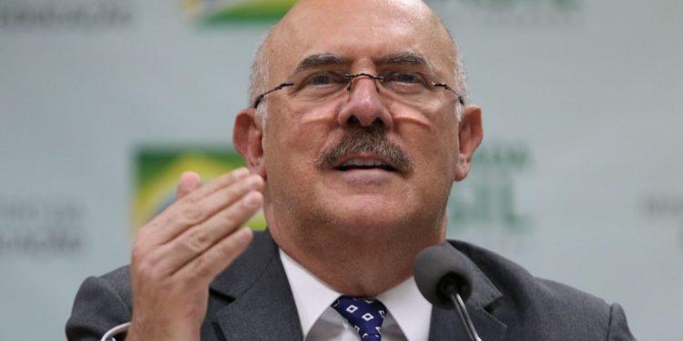 Ex-ministro da Educação passará por audiência de custódia em SP