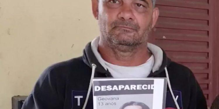 Polícia prende pai e filho após encontrar corpo de menina desaparecida enterrado em casa da família, em SP