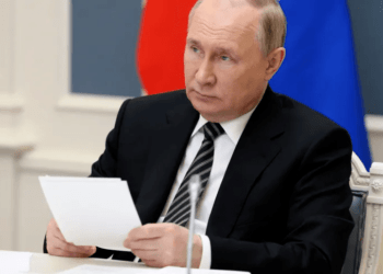 Rússia fortalecerá Forças Armadas, diz Vladimir Putin