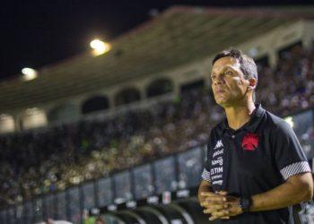 Zé Ricardo pede demissão e deixa comando técnico do Vasco