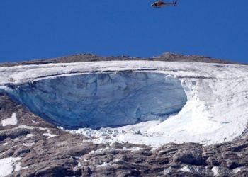 Oito alpinistas são localizados após colapso de geleira italiana