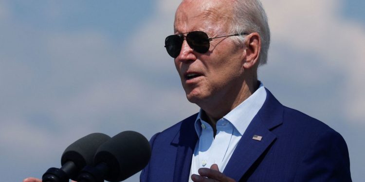 Presidente dos EUA testa positivo para covid-19, informa Casa Branca