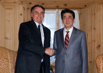 Presidente lamenta assassinato de ex-premiê japonês