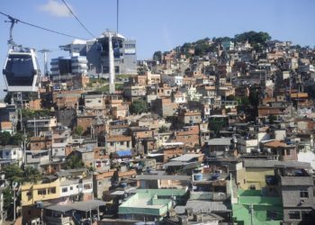 Teleférico do Alemão, no Rio, deve voltar a operar em julho de 2023