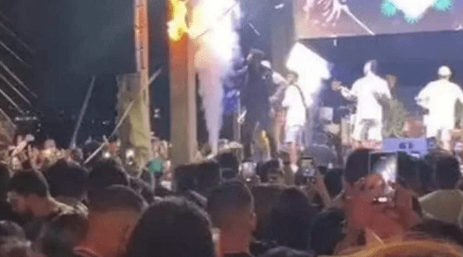 Fogo atinge palco de show em BH e extintor de incêndio não funciona