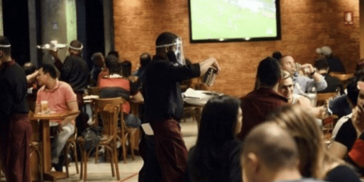 Bares e restaurantes reagem a mudanças no benefício do auxílio-alimentação