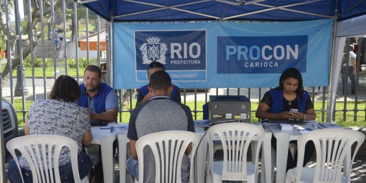 Procon-RJ promove mutirão para negociação de dívidas