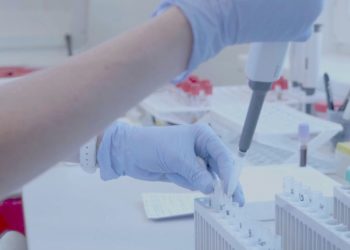 Fiocruz: novas linhagens da Ômicron avançam e favorecem reinfecções