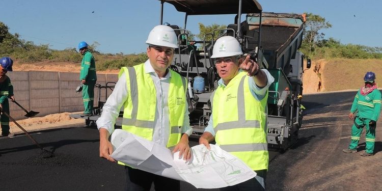 Wilson Lima diz que ainda não tem vice escolhido para concorrer à reeleição