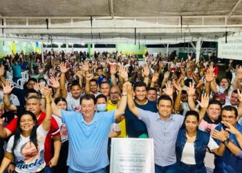 Eduardo Braga participa de inauguração de escola em Nova Olinda do Norte – AM
