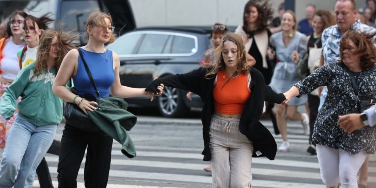 Tiroteio em shopping deixa três mortos e vários feridos na Dinamarca