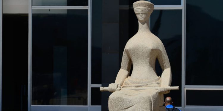 Ministro do STF nega suspender votação da PEC dos Benefícios Sociais