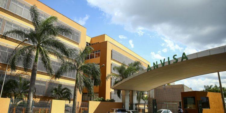 Somatropina: Anvisa alerta para lotes falsificados de ‘hormônio do crescimento’