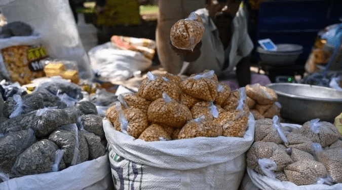 Exportações da Ucrânia retomam após acordo com Rússia e Turquia