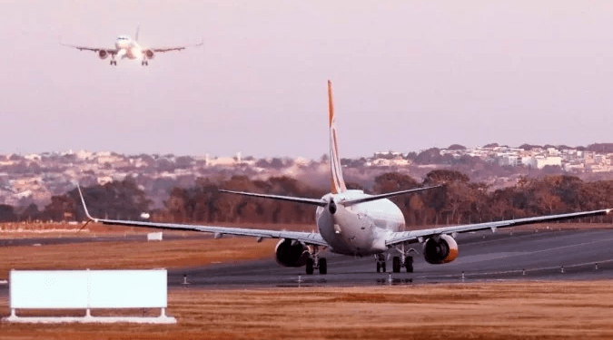 Setor de serviços cresce, mas mostra retomada desigual