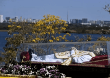 Dom Bosco, co-padroeiro de Brasília é homenageado com missa e carreata