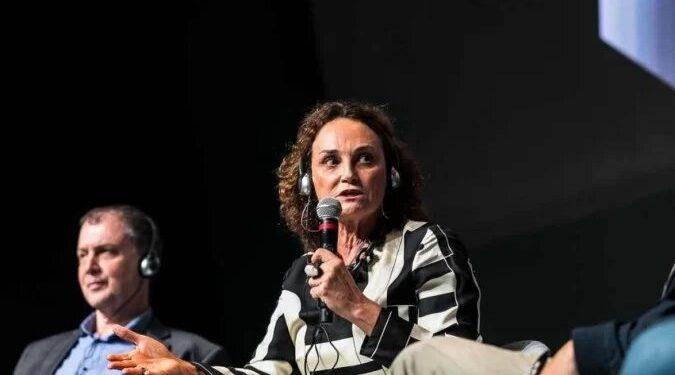 Bolsonaro e Lula não mandam representantes para discutir propostas com investidores