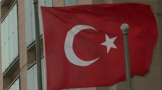 Acidente com caminhão sem freios deixa 16 mortos e 29 feridos na Turquia