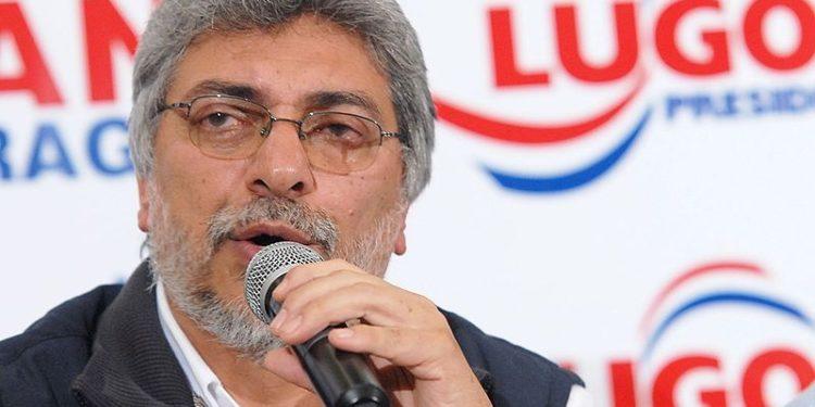 Ex-presidente do Paraguai Fernando Lugo é internado após AVC