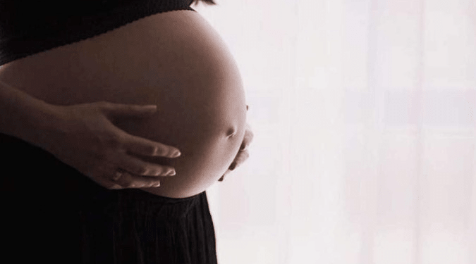 Varíola dos macacos: Saúde recomenda que grávidas e lactantes usem máscaras