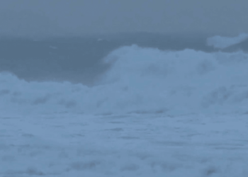 SP: Ciclone extratropical se afasta do litoral; tarde pode ser a mais fria do ano