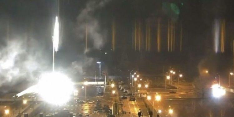 Bombardeios mortais russos atingem usina nuclear ucraniana de Zaporizhzhia
