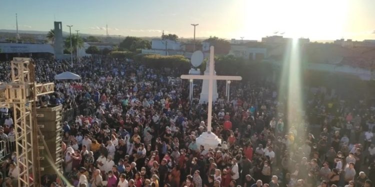Igreja autoriza processo de beatificação de padre Cícero, diz bispo