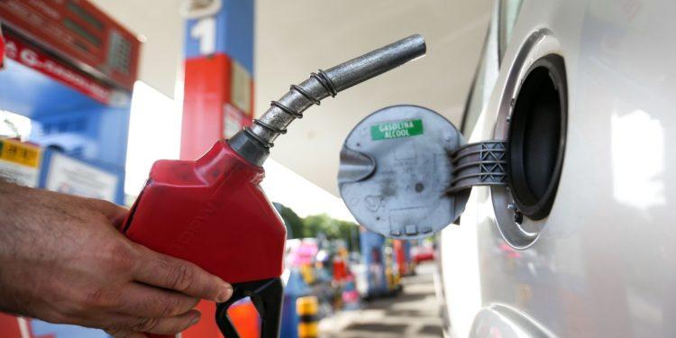 Ticket Log: Gasolina fica 14,01% mais barata nas bombas em julho