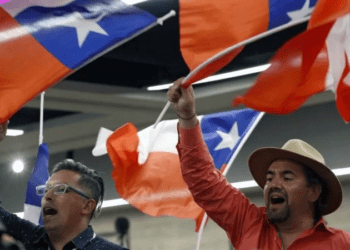 Chile rejeita nova Constituição após plebiscito realizado neste domingo (4)