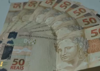 Em agosto, rombo fiscal do governo central dispara 406,7%