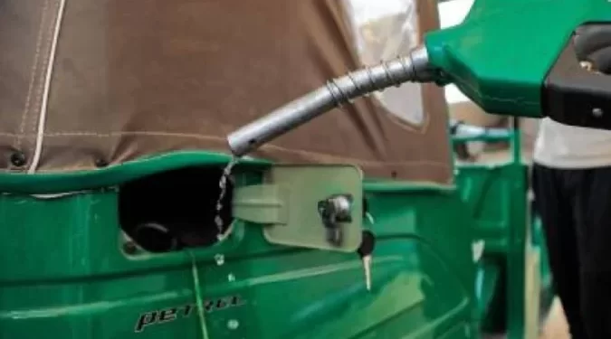 Petrobras anuncia redução de 5,8% no valor do diesel a partir desta terça