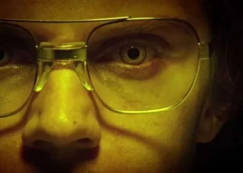 Família da vítima de Dahmer diz ter sido ‘retraumatizada’ com série