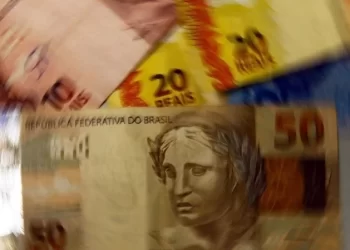 Dívida pública cai 0,4% e atinge R$ 5,8 trilhões em agosto