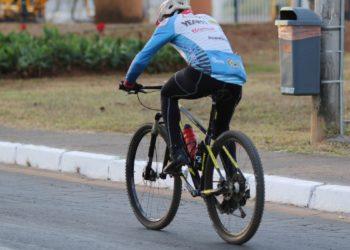 Ciclistas lançam manifesto por redução de velocidade máxima nas cidades