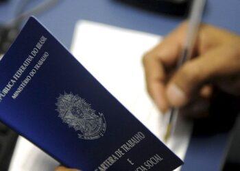 Ociosidade do capital humano recua a 7,2% no 2º trimestre, diz Ipea