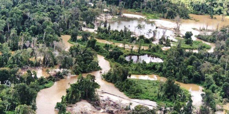 Roraima enfrenta garimpo ilegal e avanço desordenado do agronegócio