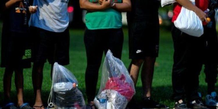 Governador da Flórida admite envio de migrantes à luxuosa ilha da costa leste dos EUA