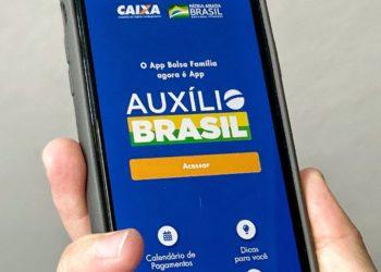 Auxílio de R$ 600 em 2023 pressiona teto de gastos, aponta IFI