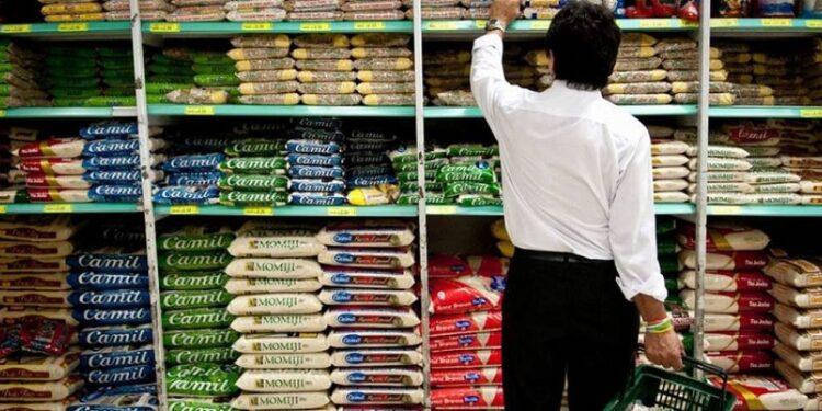 Restaurantes e mercados seguem abaixo do patamar pré-pandemia